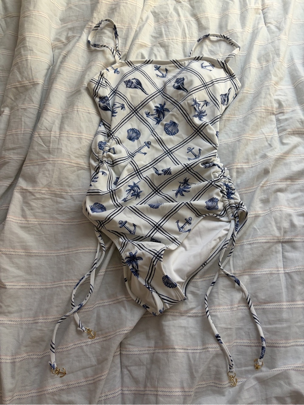 White one pice swimsuit